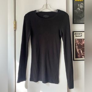 Like new crew neck tee